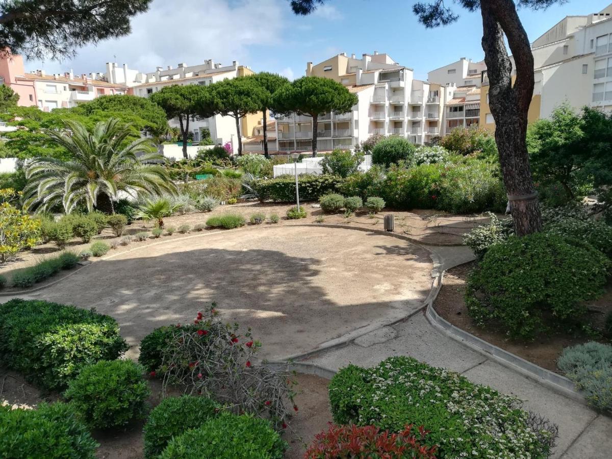 Studio Cabine Vue Port Avec Parking Prive, Piscine, Parc, Boulodrome Agde Exteriér fotografie