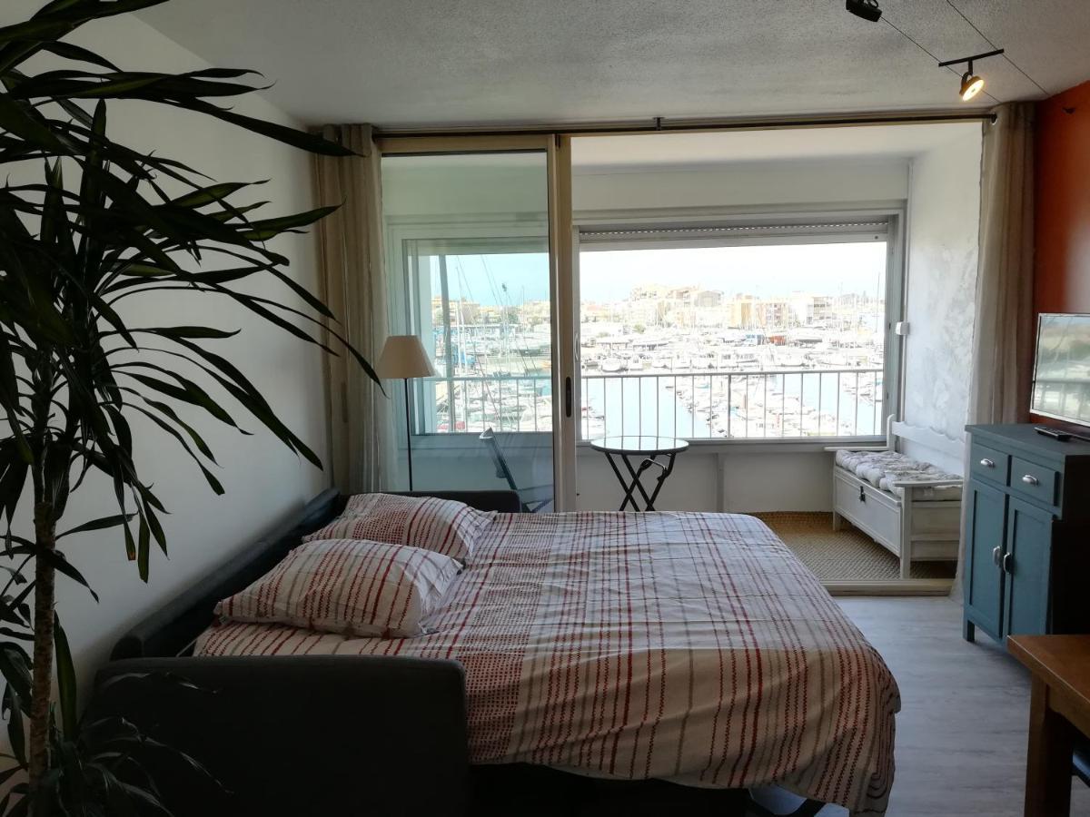 Studio Cabine Vue Port Avec Parking Prive, Piscine, Parc, Boulodrome Agde Exteriér fotografie