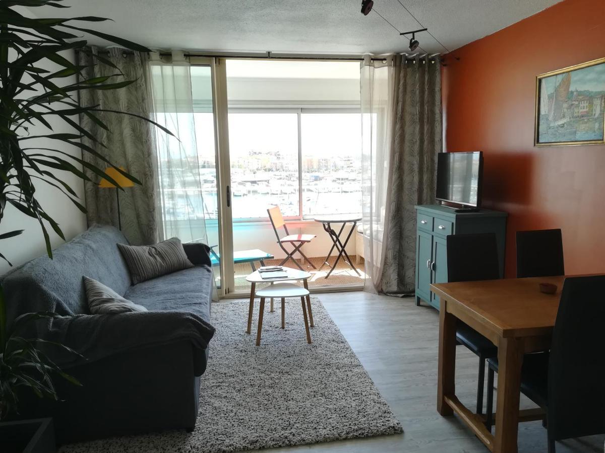 Studio Cabine Vue Port Avec Parking Prive, Piscine, Parc, Boulodrome Agde Exteriér fotografie